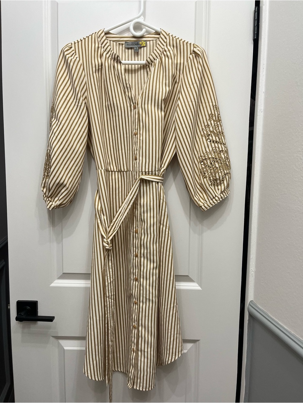 Figueroa & Flower Striped Button-Front Midi Dress with Tie Waist Small